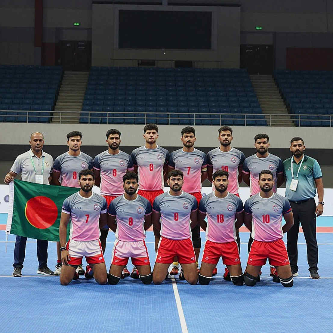 যে কলামগুলো খালি থেকে যায়: কাবাডির হিসাবপত্র আর মাঠের সত্য